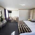 Weiss Kreuz Hotel
