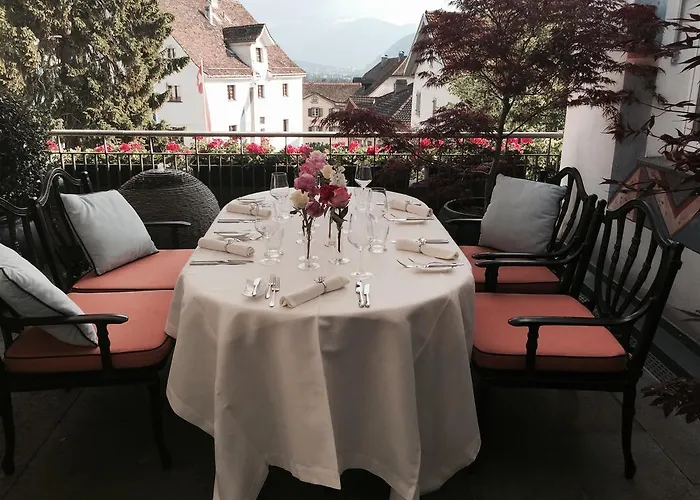 Weiss Kreuz Hotel 3*